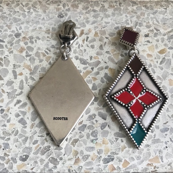 SCOOTER PARIS clip-on earrings - Picture 3 of 3